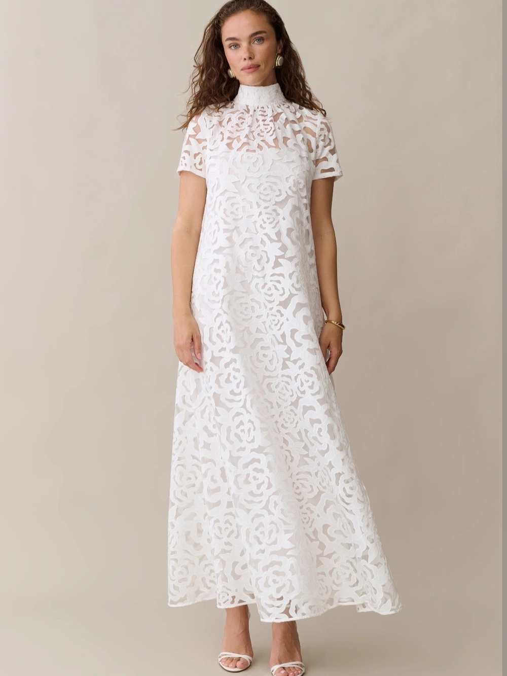 Few Moda High-Neck White Lace Maxi Dress with Short Sleeves
